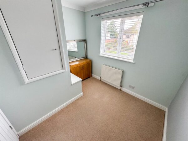 Willow Brook Road, Corby