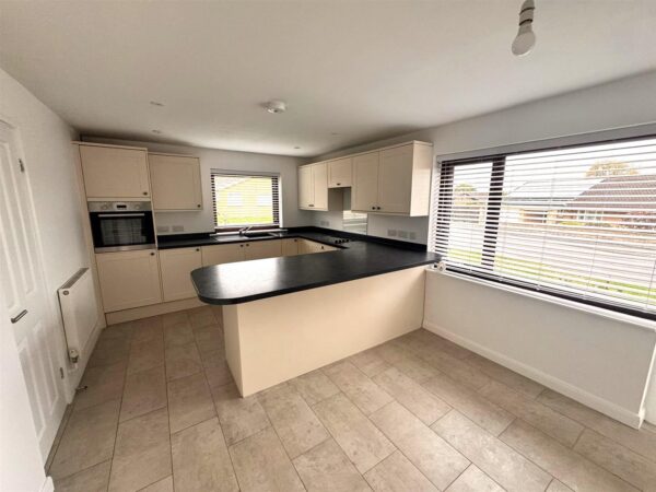 Coldermeadow Avenue, Corby