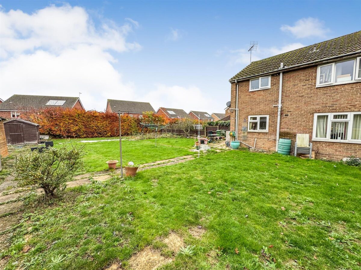 White Post Court, Corby