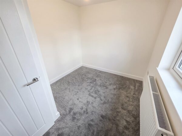 Clovelly Court, Corby