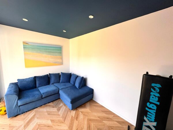 Coniston Close, Corby