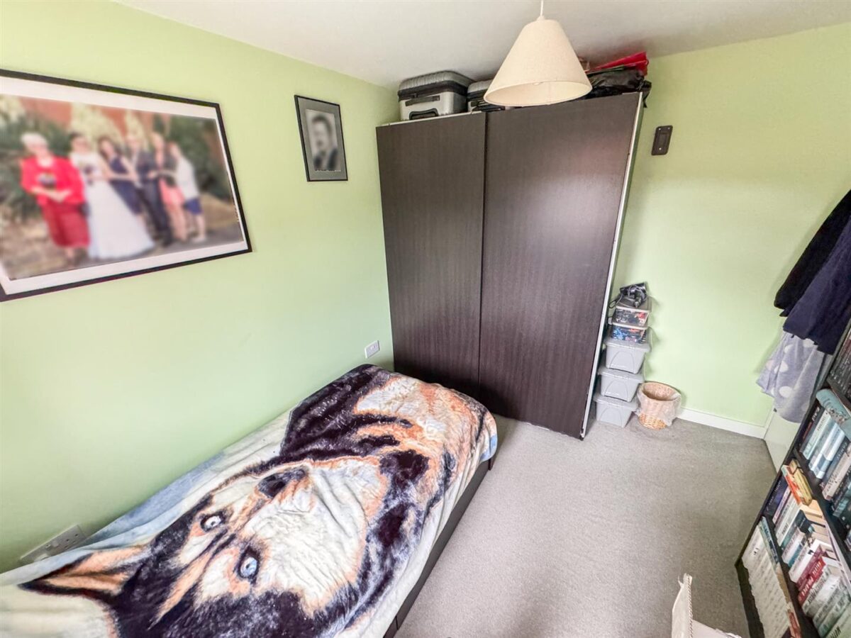 Oak Wood Drive, Corby