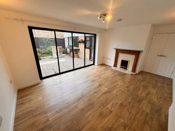 Coldermeadow Avenue, Corby