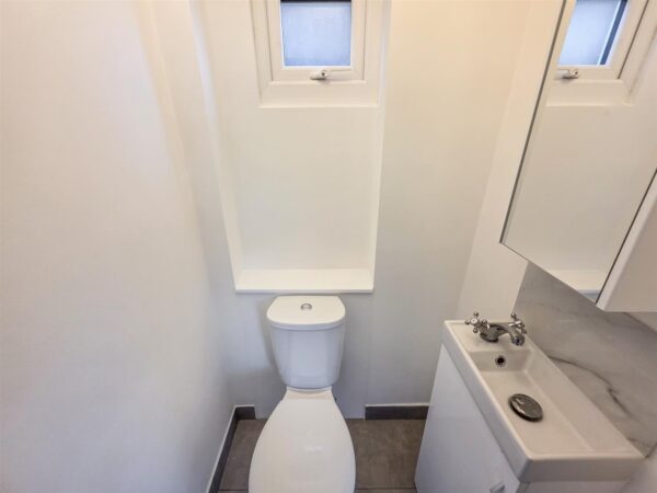 Clovelly Court, Corby