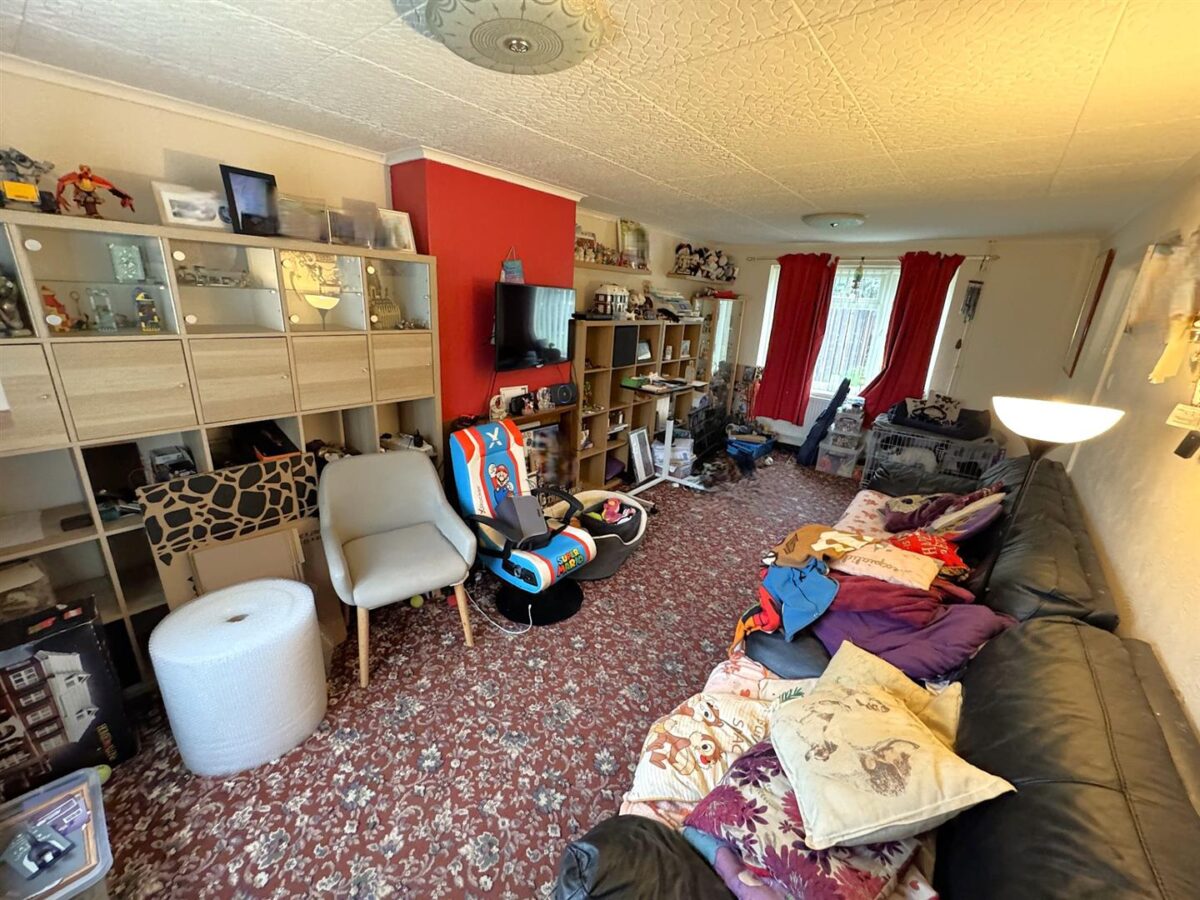 White Post Court, Corby