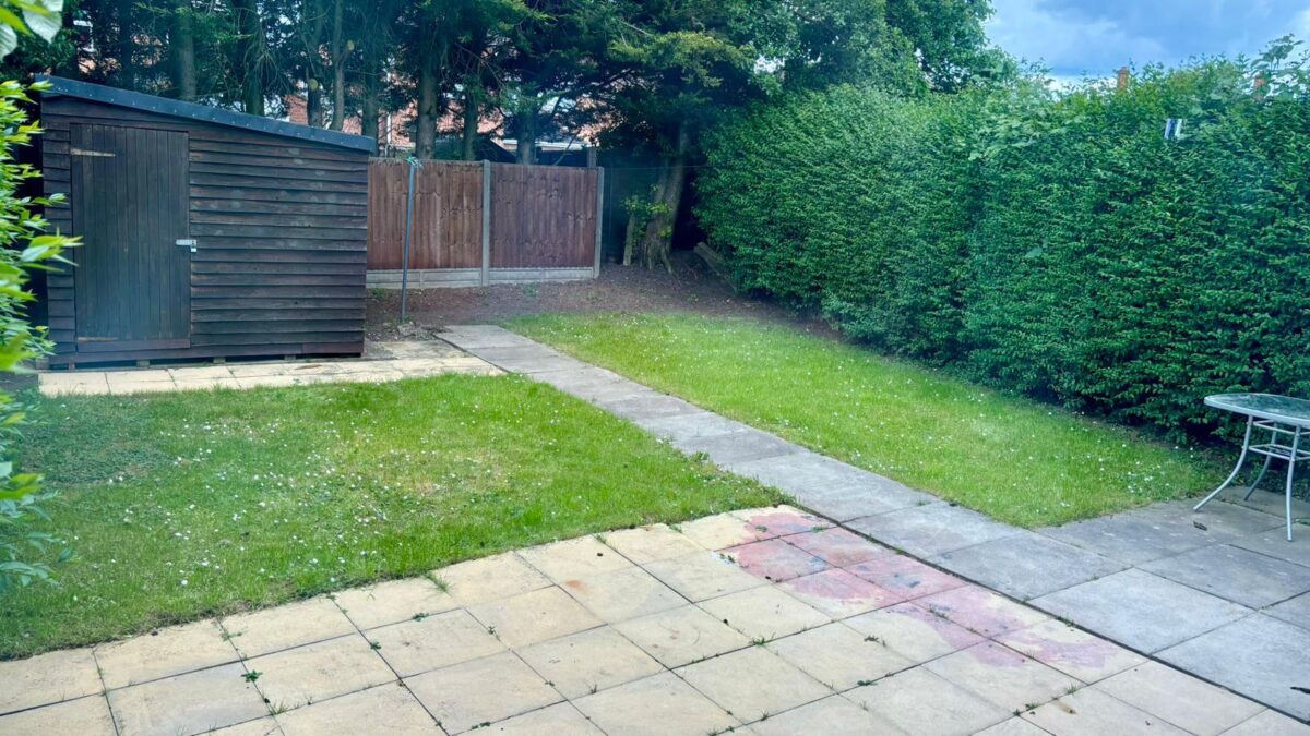 Crawford Grove, Corby