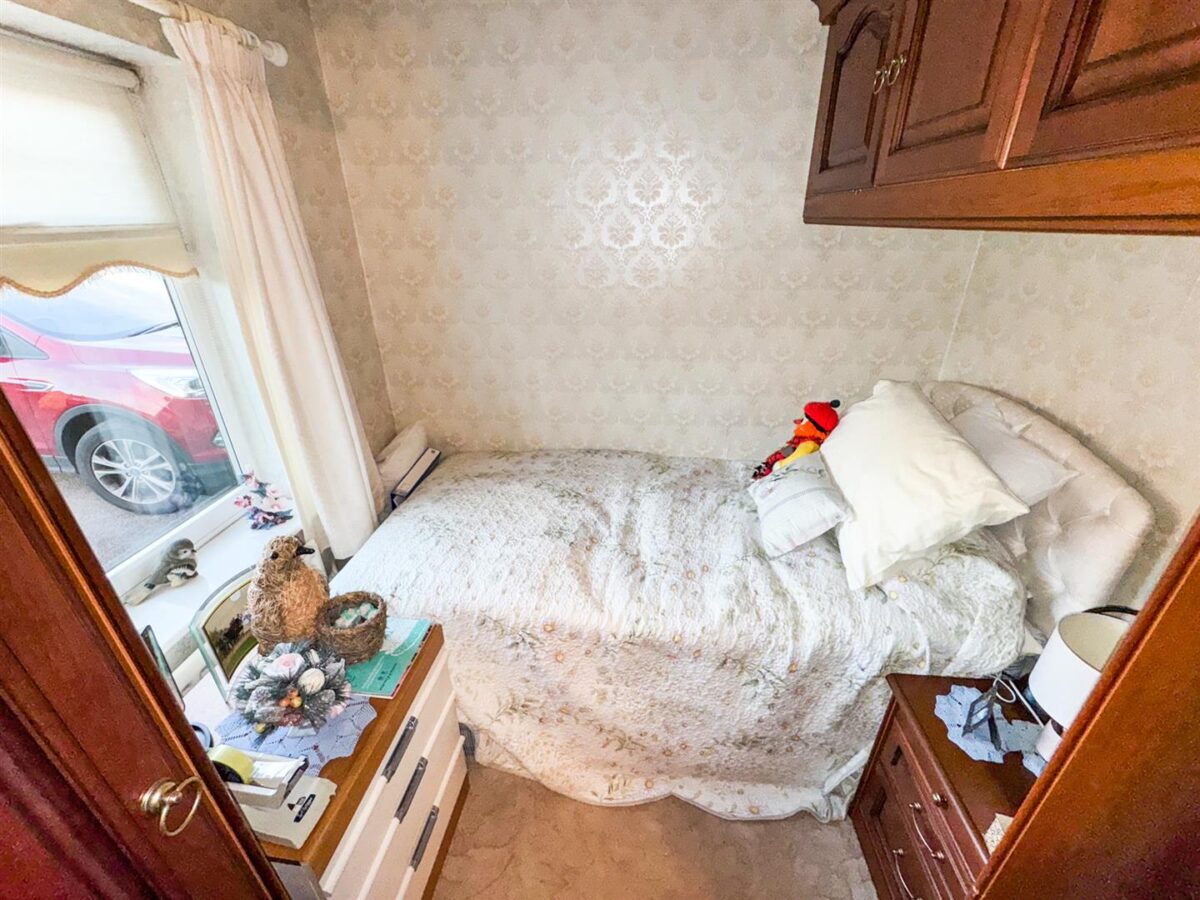 Minehead Close, Corby