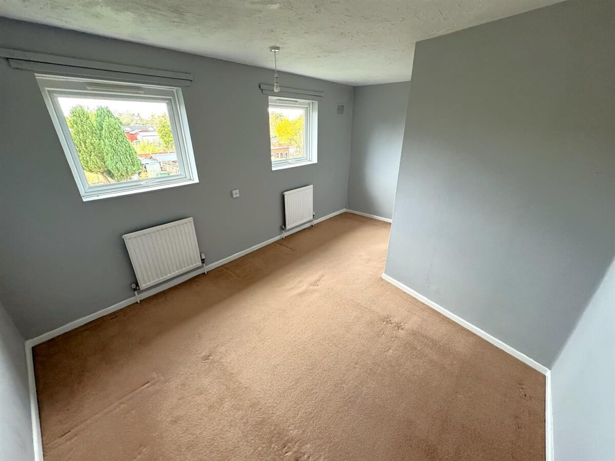 De Roos Way, Stoke Albany, Market Harborough