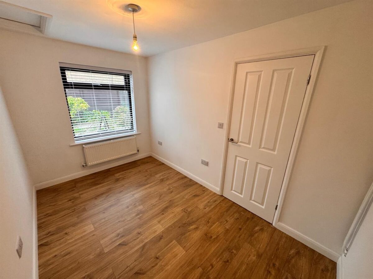 Coldermeadow Avenue, Corby