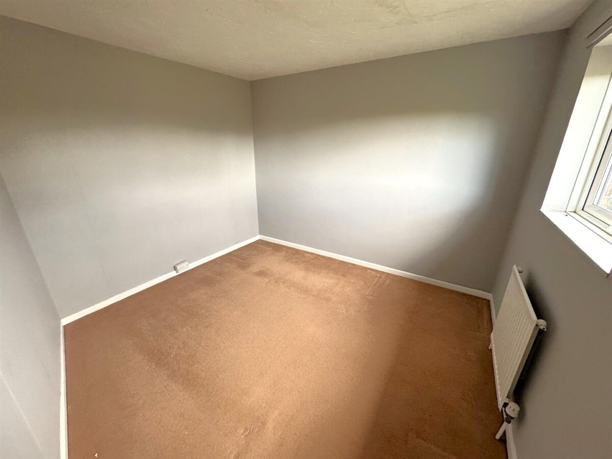 De Roos Way, Stoke Albany, Market Harborough