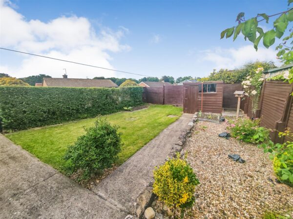Coldermeadow Avenue, Corby