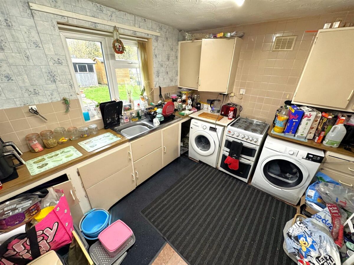 White Post Court, Corby