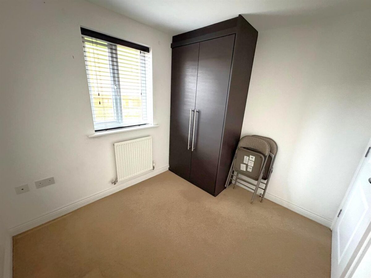 Starling Close, Corby