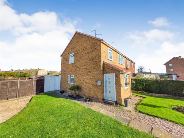 Willow Brook Road, Corby