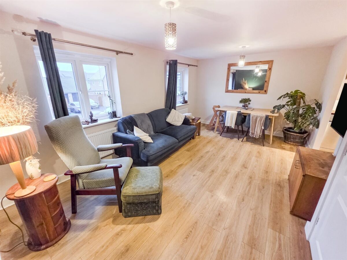 Flinders Close, Corby