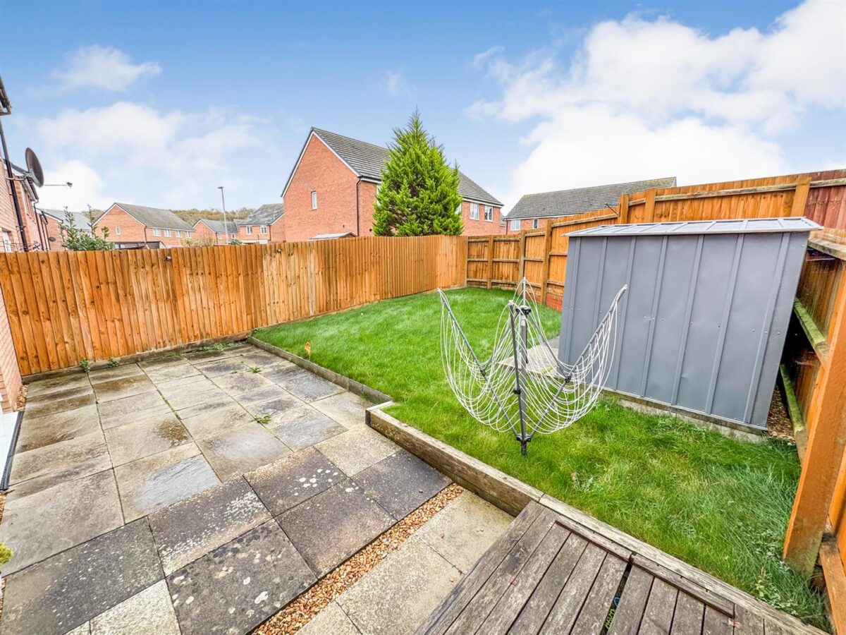 Oak Wood Drive, Corby