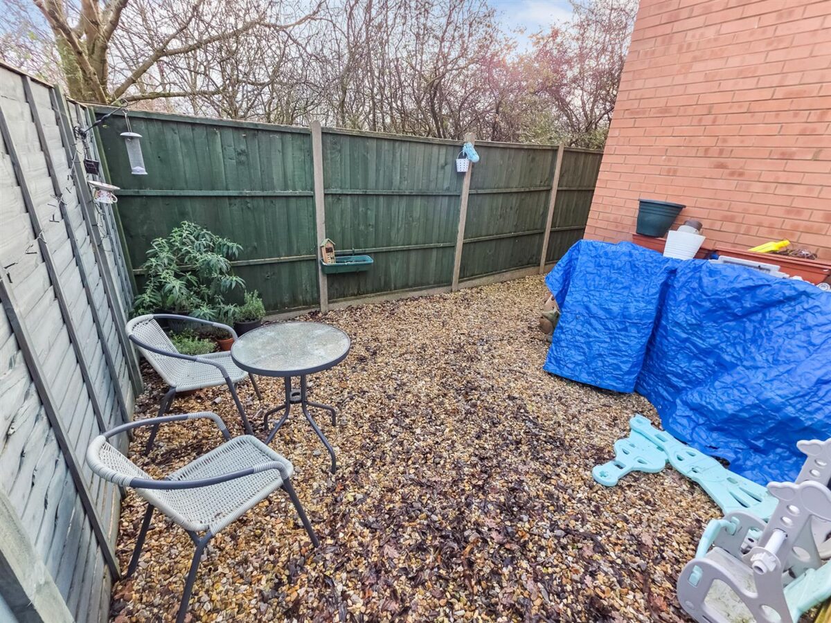 Flinders Close, Corby