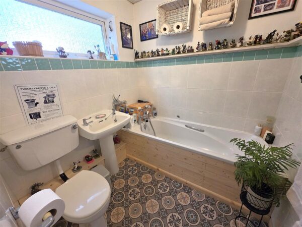 Blenheim Walk, Corby