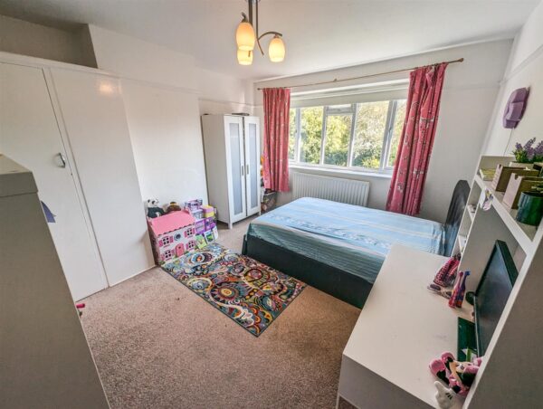 Cottingham Road, Corby