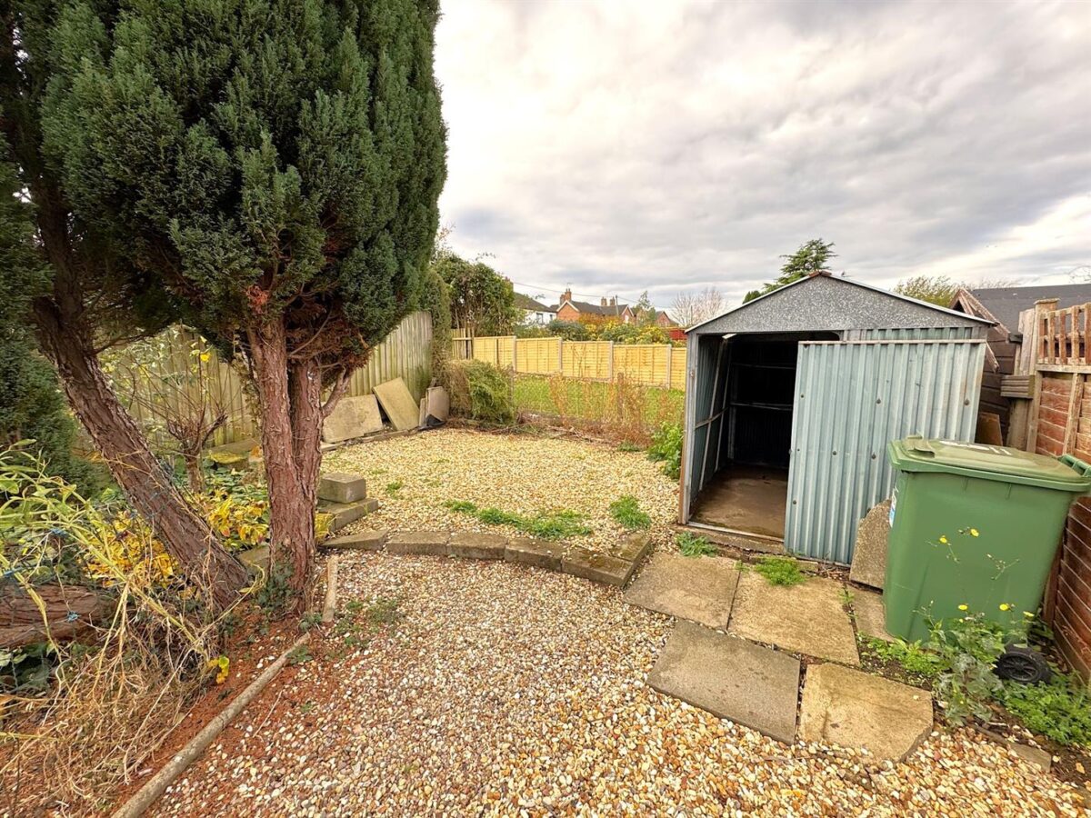 De Roos Way, Stoke Albany, Market Harborough