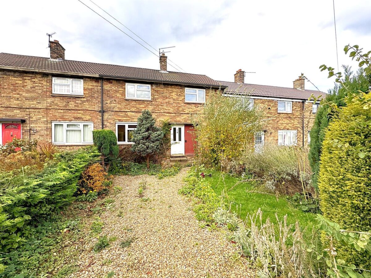 De Roos Way, Stoke Albany, Market Harborough