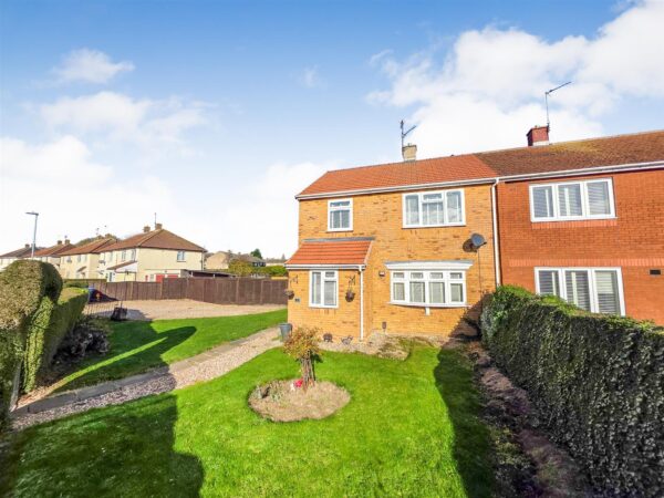 Willow Brook Road, Corby