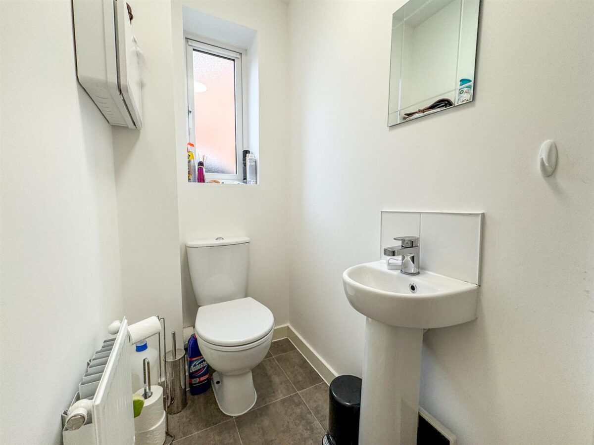 Oak Wood Drive, Corby