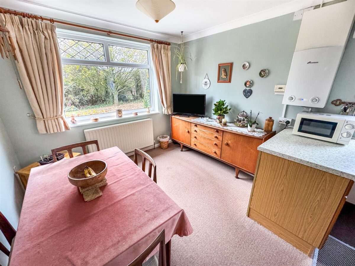 Home Farm Road, Stanion, Kettering