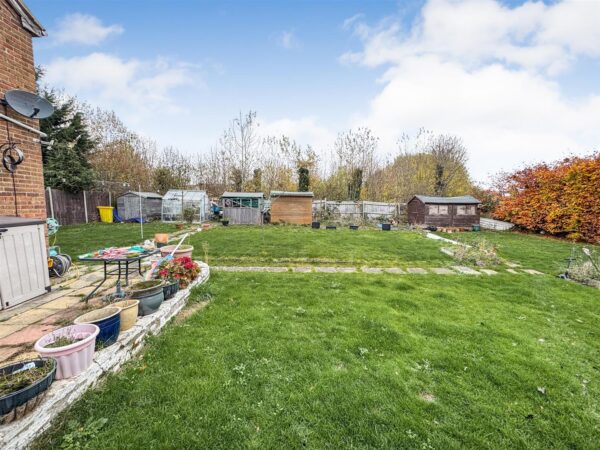 White Post Court, Corby