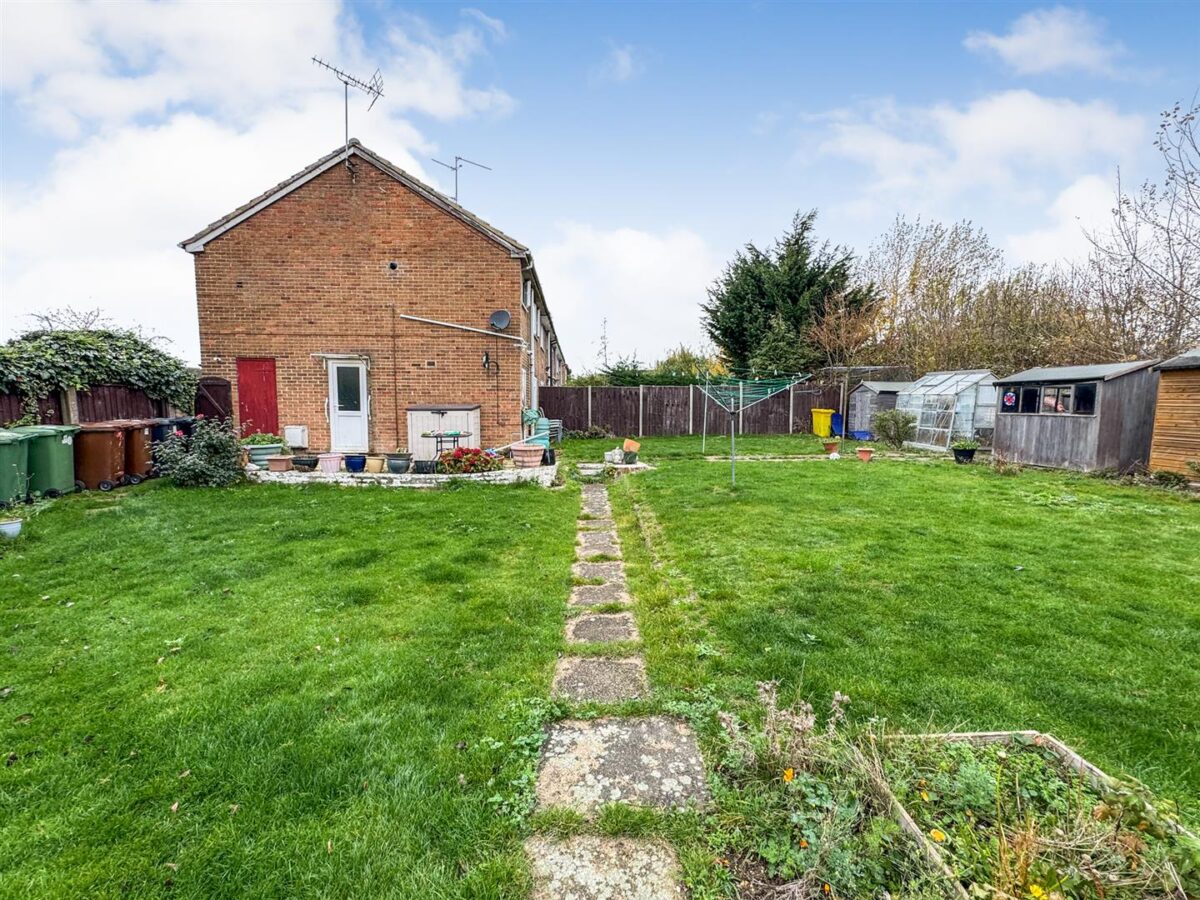 White Post Court, Corby