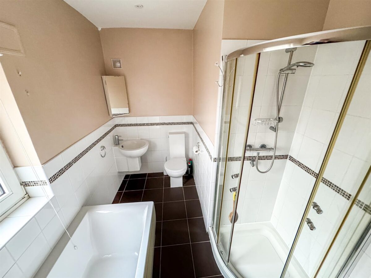 Tanfields Grove, Corby