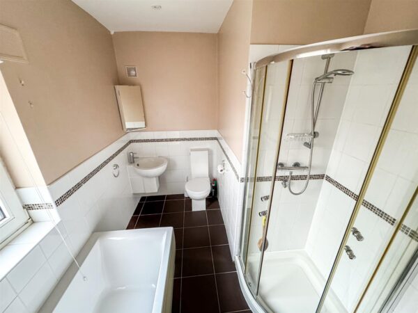 Tanfields Grove, Corby