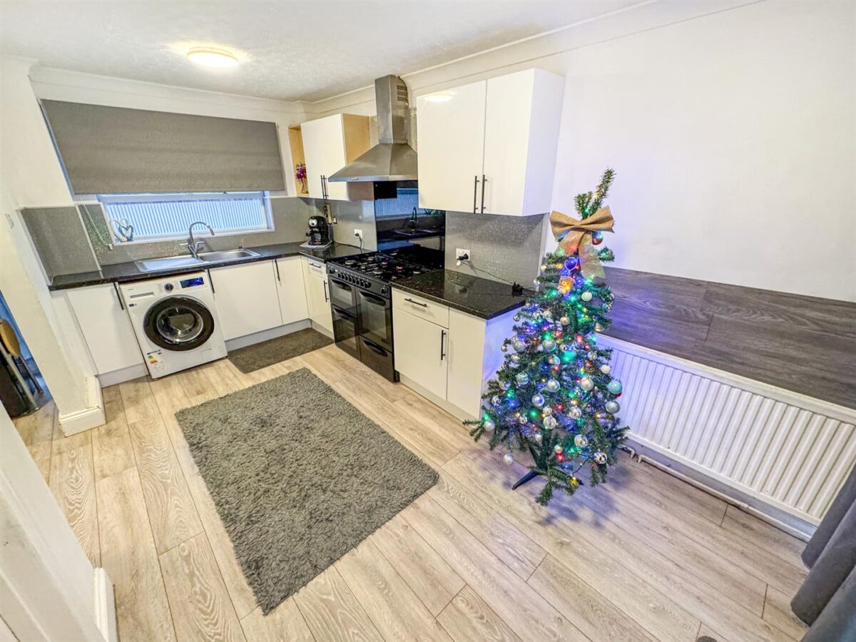 Greenland Walk, Corby