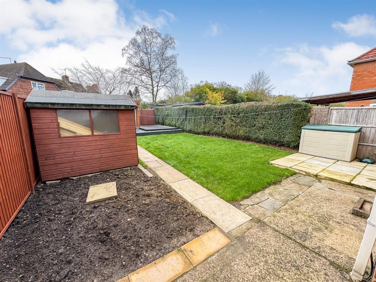 Tanfields Grove, Corby