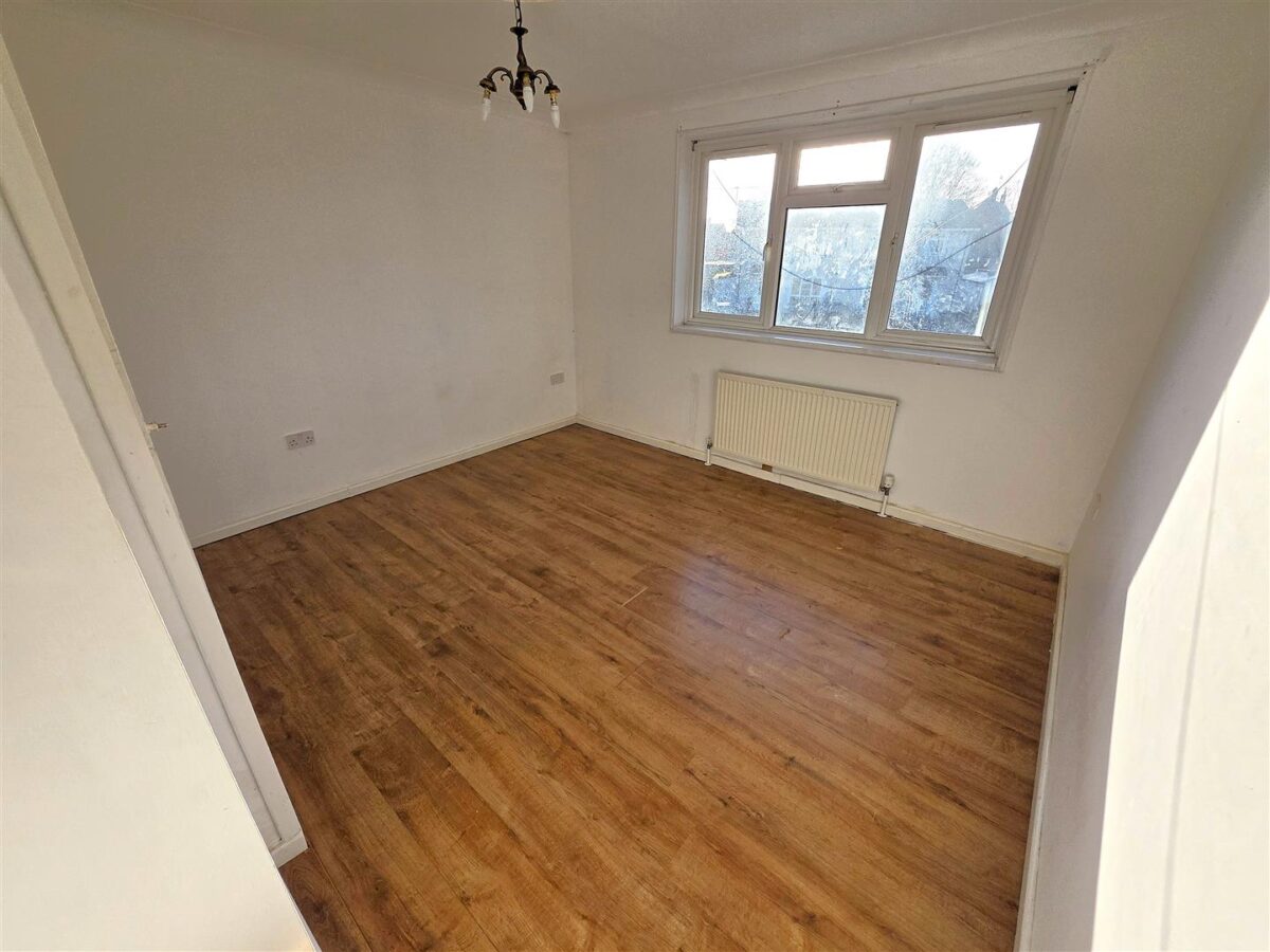 Wharfedale Road, Corby