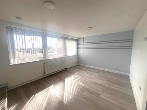 Farmstead Road, Corby