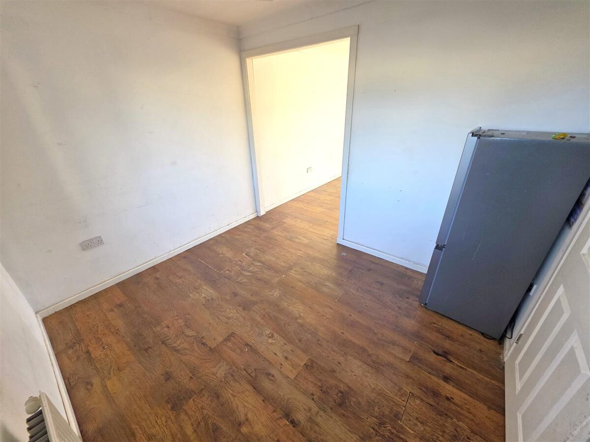 Wharfedale Road, Corby