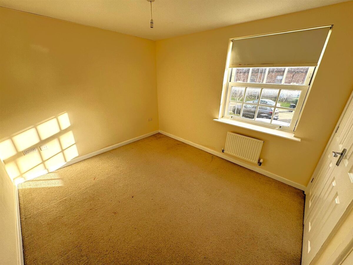 Courteenhall Drive, Corby