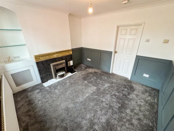 High Street, Gretton, Corby