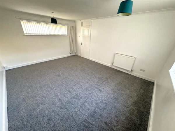 Brinkhill Walk, Corby