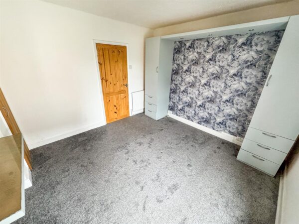 High Street, Gretton, Corby