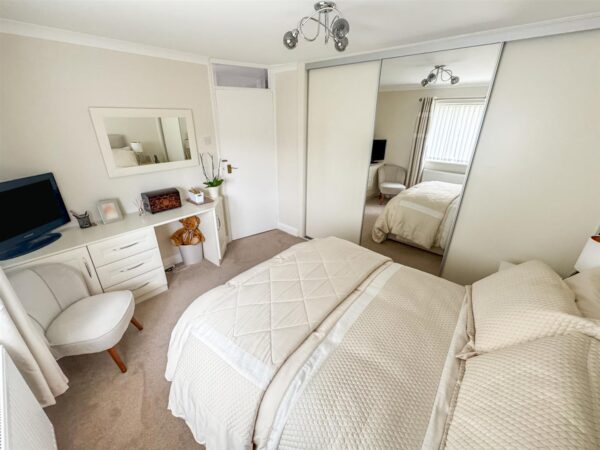 Bonington Walk, Corby