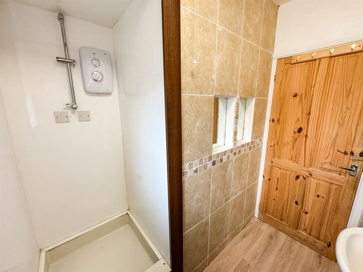 High Street, Gretton, Corby