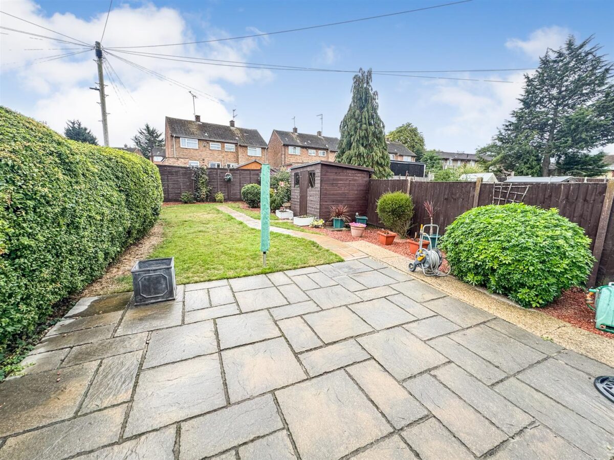 Bonington Walk, Corby