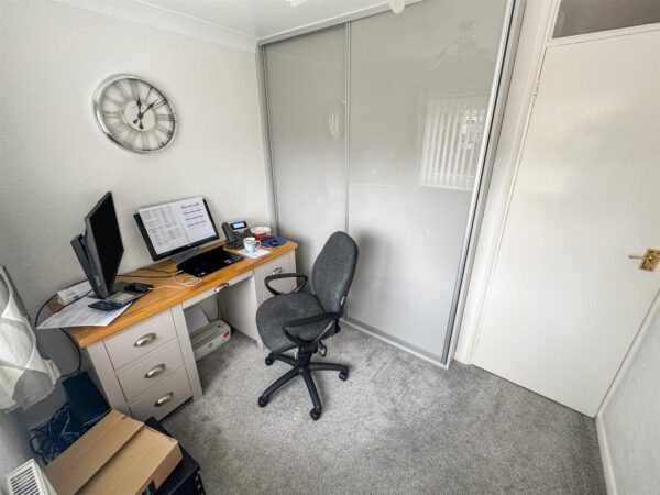 Bonington Walk, Corby