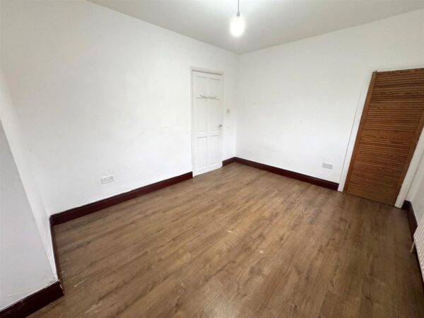 Stephenson Way, Corby