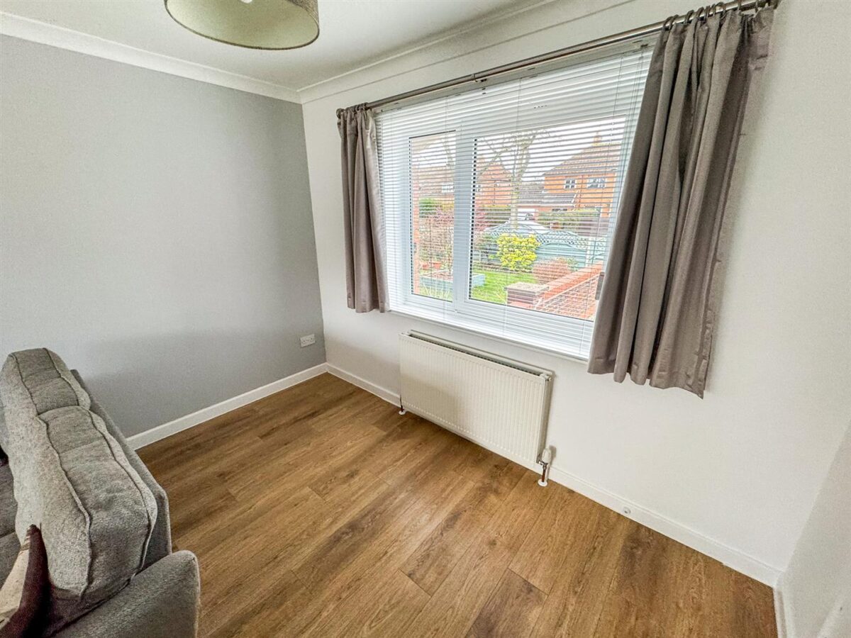 Tanfields Grove, Corby