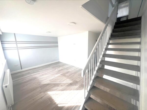 Farmstead Road, Corby