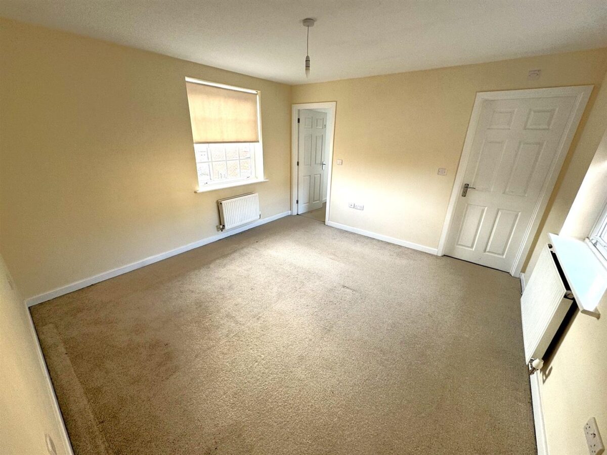 Courteenhall Drive, Corby