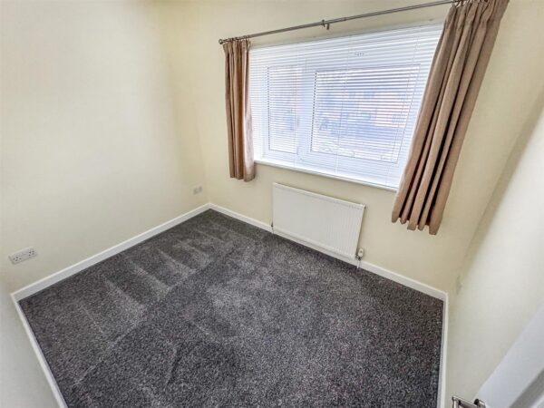 Tanfields Grove, Corby